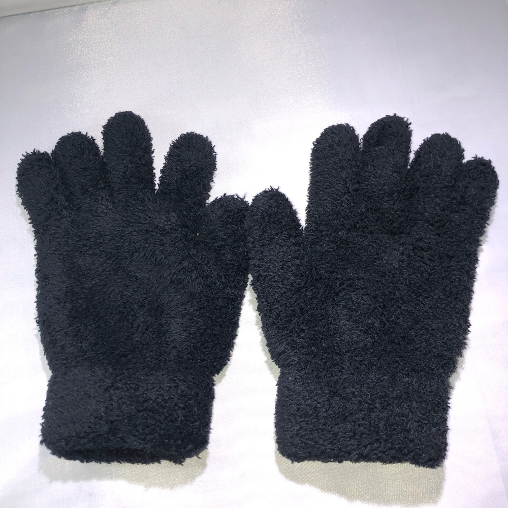 St. Johns Bay Black Fuzzy Knit Winter Gloves SJ-00-243-A Soft Plush Warm Cuffs